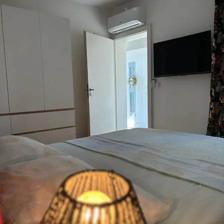 Zara Apartment