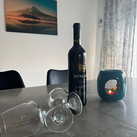 Zara Apartment *